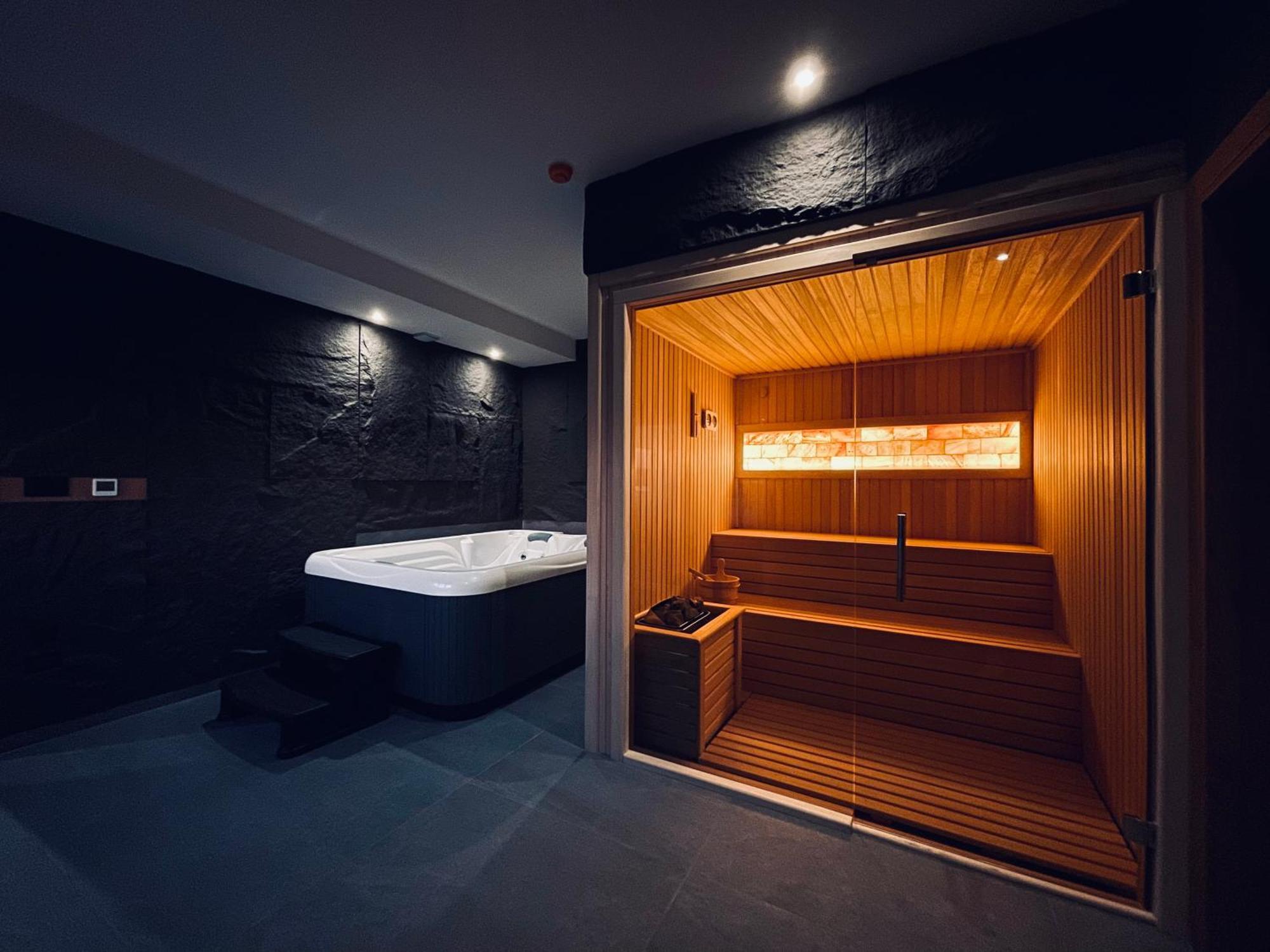 Mozaik Apartments & Spa - Modern 4-Star Apartments With Exclusive Private Spa Wellness In The City Center - Sauna, Jacuzzi, Turkish Bath - Free Parking, Wi-Fi - Rooms & Apartments Ćuprija المظهر الخارجي الصورة