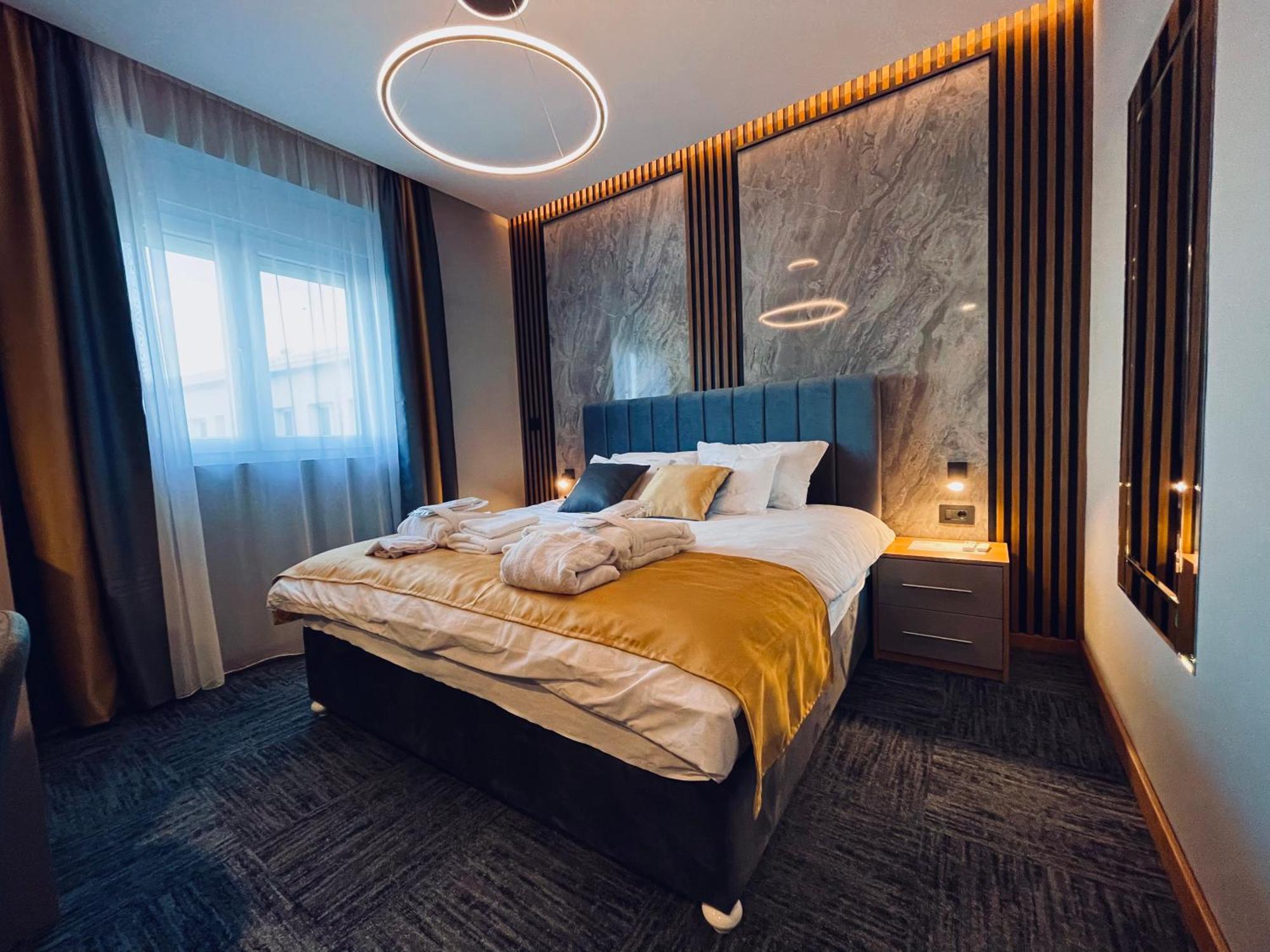 Mozaik Apartments & Spa - Modern 4-Star Apartments With Exclusive Private Spa Wellness In The City Center - Sauna, Jacuzzi, Turkish Bath - Free Parking, Wi-Fi - Rooms & Apartments Ćuprija المظهر الخارجي الصورة