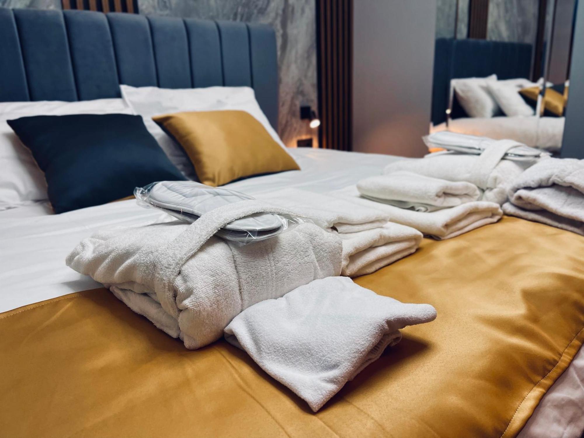 Mozaik Apartments & Spa - Modern 4-Star Apartments With Exclusive Private Spa Wellness In The City Center - Sauna, Jacuzzi, Turkish Bath - Free Parking, Wi-Fi - Rooms & Apartments Ćuprija المظهر الخارجي الصورة