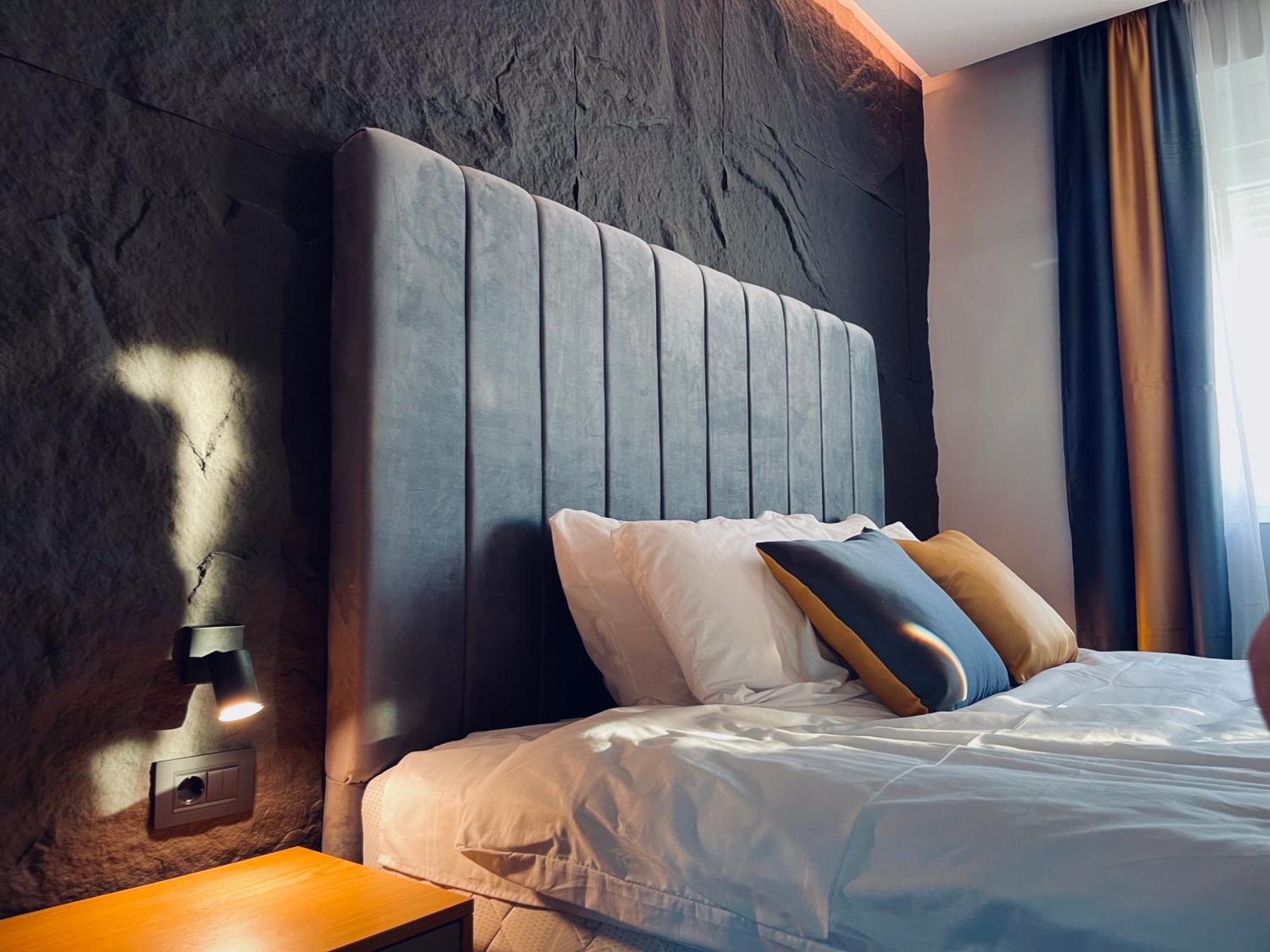 Mozaik Apartments & Spa - Modern 4-Star Apartments With Exclusive Private Spa Wellness In The City Center - Sauna, Jacuzzi, Turkish Bath - Free Parking, Wi-Fi - Rooms & Apartments Ćuprija المظهر الخارجي الصورة