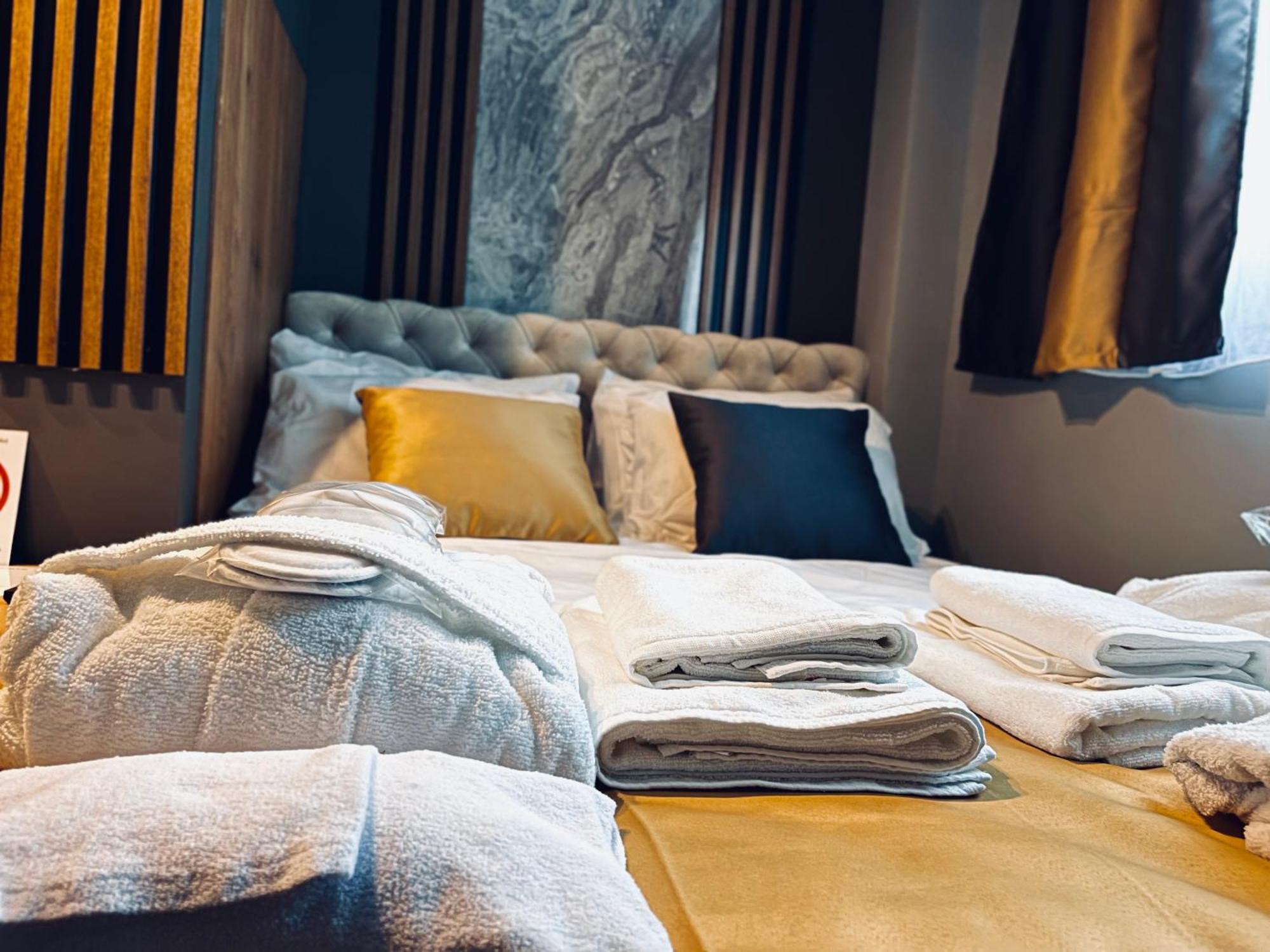 Mozaik Apartments & Spa - Modern 4-Star Apartments With Exclusive Private Spa Wellness In The City Center - Sauna, Jacuzzi, Turkish Bath - Free Parking, Wi-Fi - Rooms & Apartments Ćuprija المظهر الخارجي الصورة