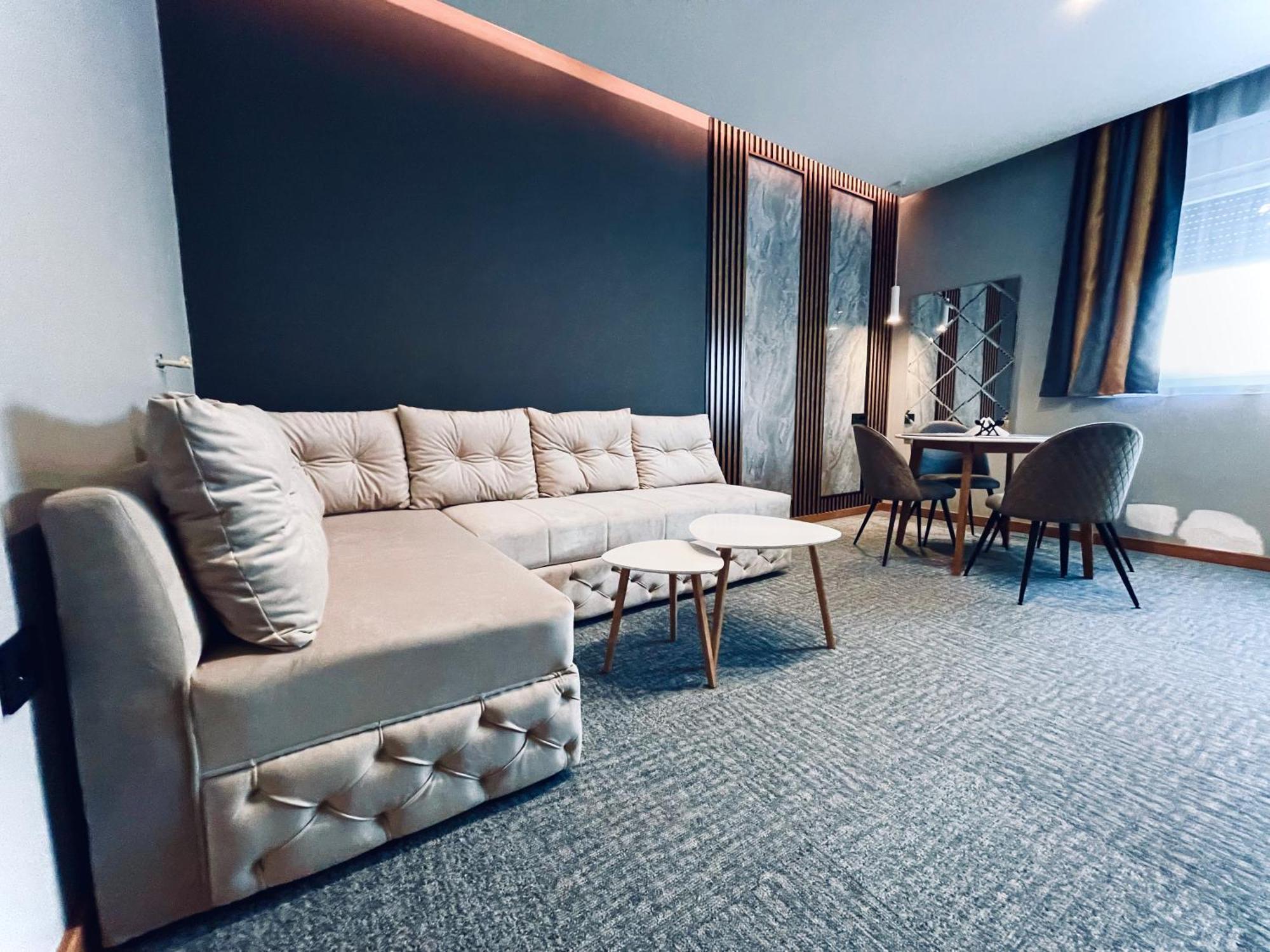 Mozaik Apartments & Spa - Modern 4-Star Apartments With Exclusive Private Spa Wellness In The City Center - Sauna, Jacuzzi, Turkish Bath - Free Parking, Wi-Fi - Rooms & Apartments Ćuprija المظهر الخارجي الصورة
